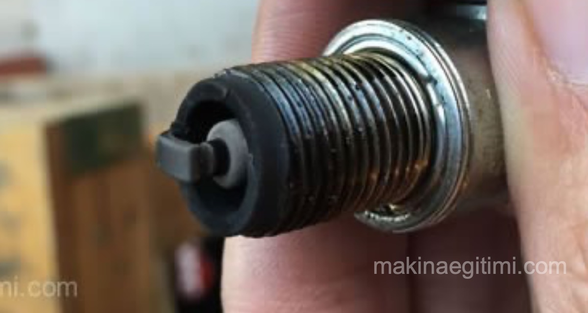 Spark Plug Oil Fouling: Causes and Symptoms Spark Plug Oil Fouling: Causes and Symptoms